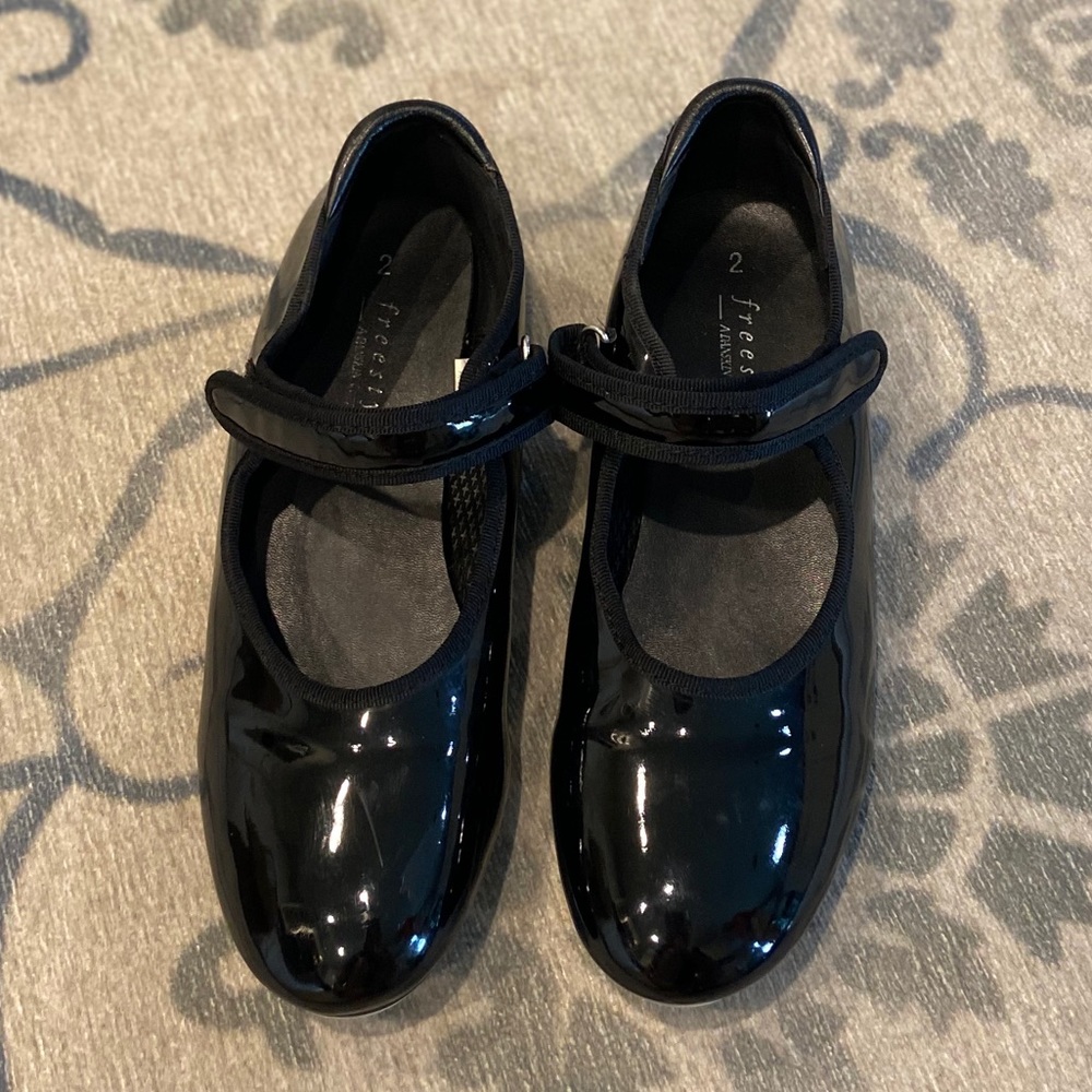 Girls Tap Shoes size 2